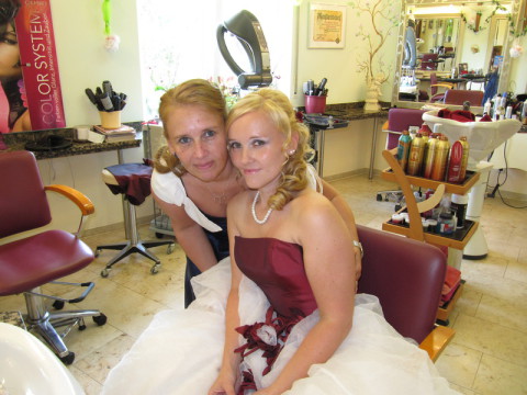 Braut Mandy Scheffler mit Schwester 
